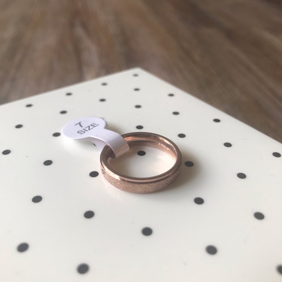 Frosted Stainless Steel Rose Gold Ring - Picture 6 of 6